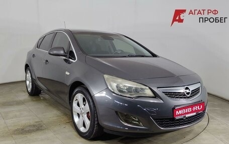 Opel Astra J, 2011 год, 821 000 рублей, 1 фотография