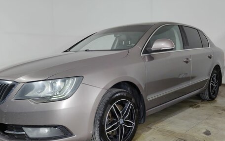 Skoda Superb III рестайлинг, 2013 год, 780 000 рублей, 22 фотография