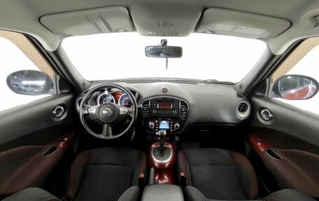 Nissan Juke II, 2011 год, 870 000 рублей, 10 фотография