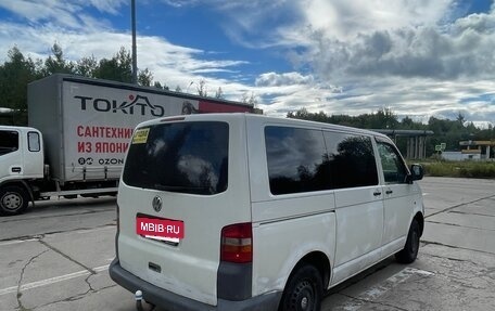Volkswagen Transporter T5 рестайлинг, 2005 год, 1 000 000 рублей, 4 фотография
