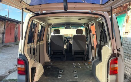 Volkswagen Transporter T5 рестайлинг, 2005 год, 1 000 000 рублей, 19 фотография