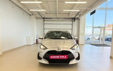 Toyota Yaris, 2021 год, 1 179 000 рублей, 9 фотография