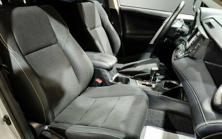 Toyota RAV4, 2017 год, 2 295 000 рублей, 7 фотография