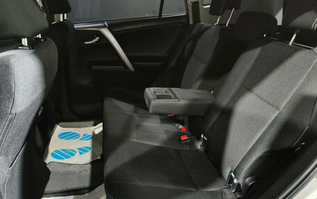 Toyota RAV4, 2017 год, 2 295 000 рублей, 16 фотография