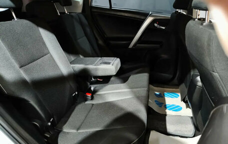 Toyota RAV4, 2017 год, 2 295 000 рублей, 17 фотография