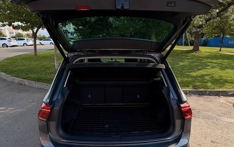 Volkswagen Tiguan II, 2021 год, 2 999 000 рублей, 13 фотография