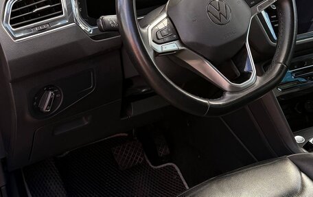 Volkswagen Tiguan II, 2021 год, 2 999 000 рублей, 21 фотография