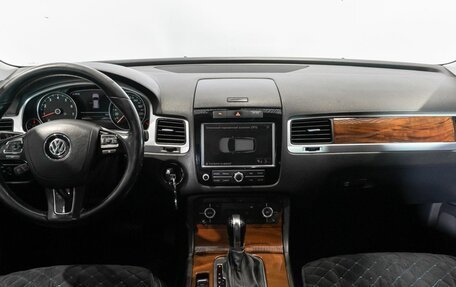 Volkswagen Touareg III, 2010 год, 1 650 000 рублей, 6 фотография