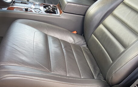 Volkswagen Touareg III, 2010 год, 1 950 000 рублей, 29 фотография