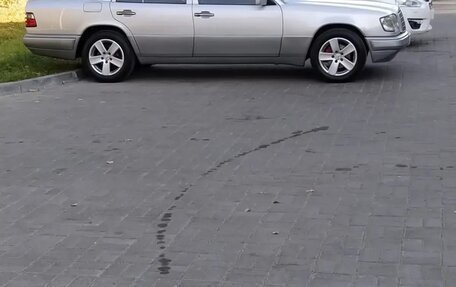 Mercedes-Benz W124, 1992 год, 489 000 рублей, 2 фотография