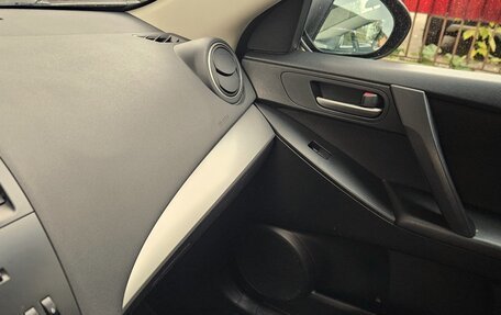 Mazda 3, 2012 год, 850 000 рублей, 10 фотография
