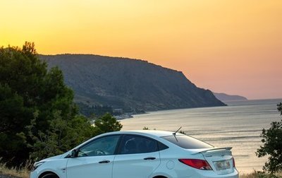 Hyundai Solaris II рестайлинг, 2015 год, 1 100 000 рублей, 1 фотография