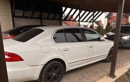 Skoda Superb III рестайлинг, 2013 год, 800 000 рублей, 2 фотография