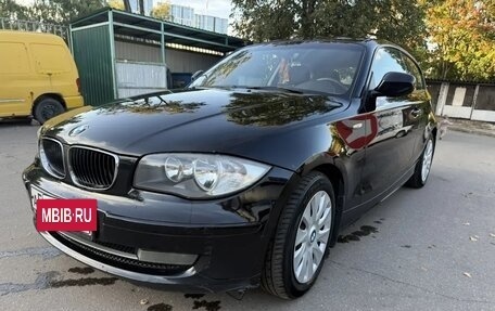 BMW 1 серия, 2011 год, 720 000 рублей, 7 фотография