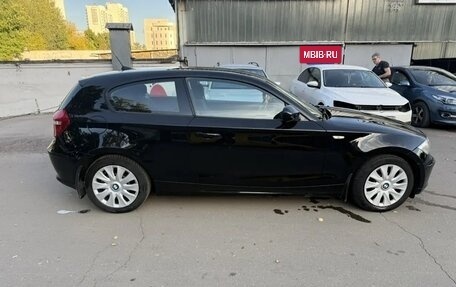 BMW 1 серия, 2011 год, 720 000 рублей, 6 фотография