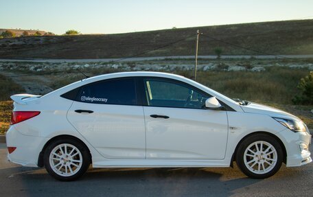 Hyundai Solaris II рестайлинг, 2015 год, 1 100 000 рублей, 6 фотография