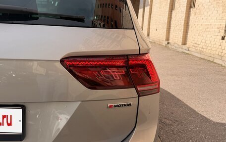 Volkswagen Tiguan II, 2018 год, 2 490 000 рублей, 7 фотография
