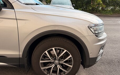 Volkswagen Tiguan II, 2018 год, 2 490 000 рублей, 10 фотография