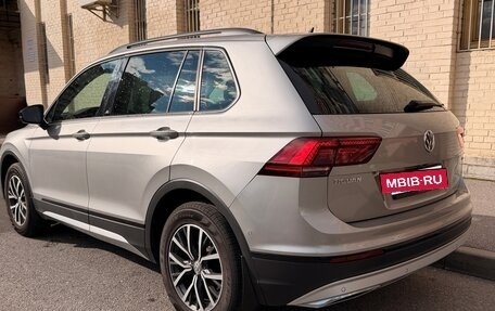 Volkswagen Tiguan II, 2018 год, 2 490 000 рублей, 6 фотография