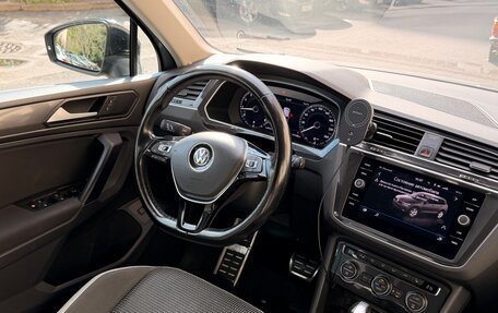 Volkswagen Tiguan II, 2018 год, 2 490 000 рублей, 11 фотография