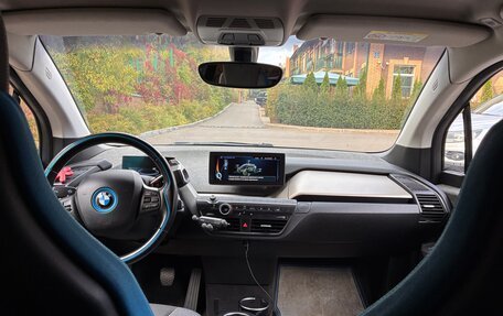 BMW i3 I01 рестайлинг, 2017 год, 1 900 000 рублей, 9 фотография