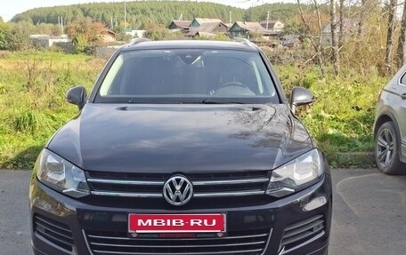 Volkswagen Touareg III, 2013 год, 2 850 000 рублей, 2 фотография