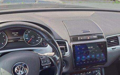 Volkswagen Touareg III, 2013 год, 2 850 000 рублей, 7 фотография
