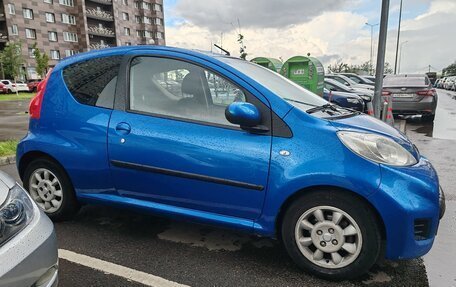 Peugeot 107 I рестайлинг, 2009 год, 406 000 рублей, 6 фотография