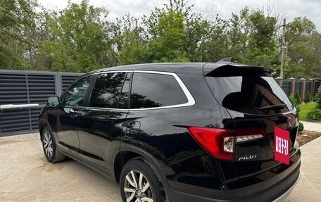 Honda Pilot III рестайлинг, 2021 год, 5 500 000 рублей, 6 фотография
