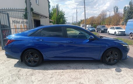 Hyundai Elantra, 2020 год, 1 950 000 рублей, 5 фотография