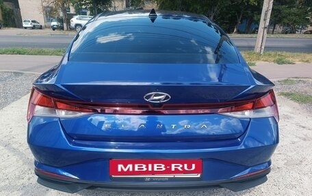 Hyundai Elantra, 2020 год, 1 950 000 рублей, 8 фотография