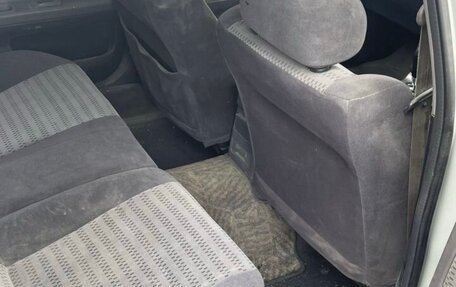 Nissan Avenir II, 2001 год, 325 000 рублей, 8 фотография