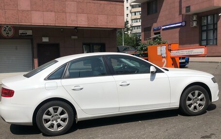 Audi A4, 2010 год, 875 000 рублей, 7 фотография