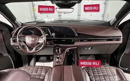 Cadillac Escalade V, 2022 год, 7 650 000 рублей, 3 фотография