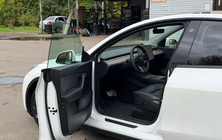 Tesla Model Y I, 2021 год, 3 700 000 рублей, 8 фотография