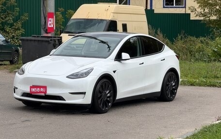 Tesla Model Y I, 2021 год, 3 700 000 рублей, 3 фотография