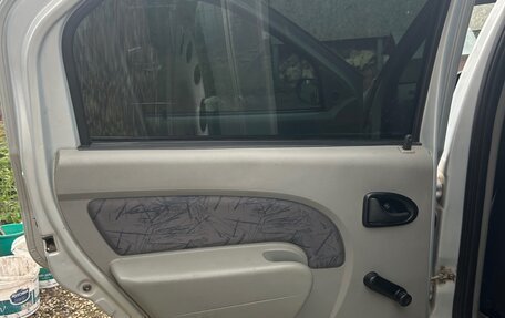 Renault Logan I, 2006 год, 220 000 рублей, 7 фотография