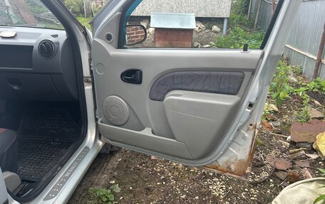 Renault Logan I, 2006 год, 220 000 рублей, 10 фотография