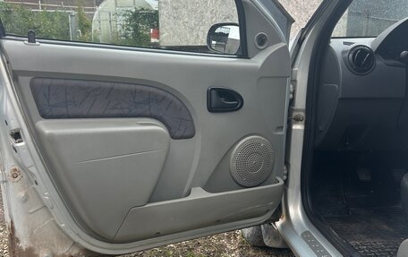 Renault Logan I, 2006 год, 220 000 рублей, 6 фотография