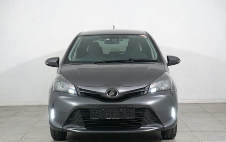 Toyota Vitz, 2016 год, 859 000 рублей, 3 фотография