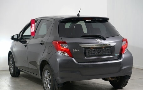 Toyota Vitz, 2016 год, 859 000 рублей, 6 фотография