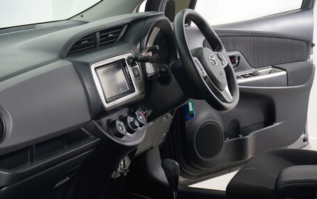 Toyota Vitz, 2016 год, 859 000 рублей, 17 фотография