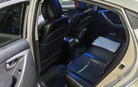 Hyundai Avante, 2011 год, 700 000 рублей, 8 фотография