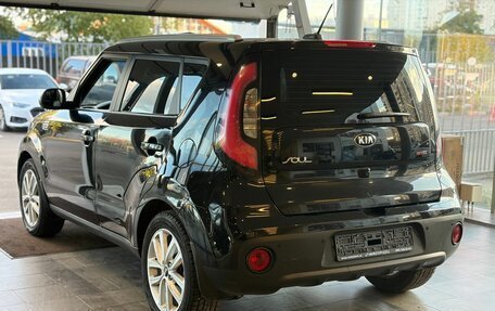 KIA Soul II рестайлинг, 2017 год, 1 349 000 рублей, 5 фотография