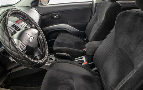 Mitsubishi Outlander III рестайлинг 3, 2010 год, 1 249 000 рублей, 11 фотография
