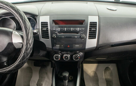 Mitsubishi Outlander III рестайлинг 3, 2010 год, 1 249 000 рублей, 17 фотография
