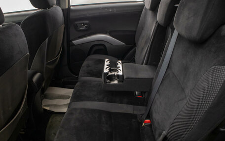 Mitsubishi Outlander III рестайлинг 3, 2010 год, 1 249 000 рублей, 24 фотография
