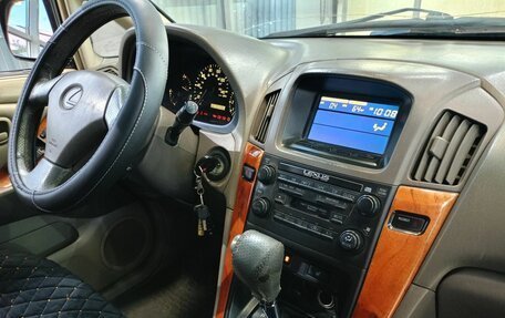 Lexus RX IV рестайлинг, 2000 год, 599 000 рублей, 11 фотография