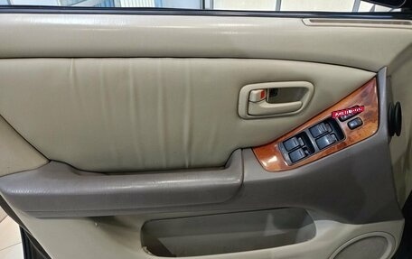 Lexus RX IV рестайлинг, 2000 год, 599 000 рублей, 13 фотография