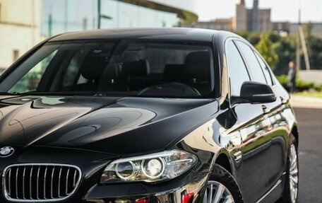 BMW 5 серия, 2014 год, 2 049 000 рублей, 2 фотография